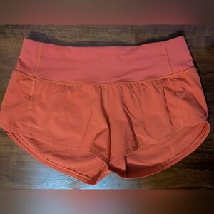 Lululemon Lowrise Speed Up 2.5 Short Golden Apricot SZ 0
